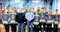 Юные хоккеисты из Шумилино получили в подарок от шефа новую форму. "Герой працы" 29.03.2025 г.