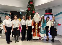 Фоторепортаж о том, как в Шумилинском районе дан старт республиканской благотворительной акции «Наши дети». "Герой працы" 15.12.2025 г.